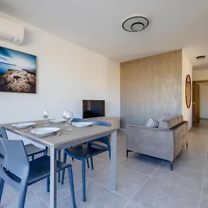 https://valley-breeze-apartments.qawrahotelsmalta.org