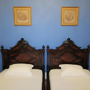Family Macedo Bed & Breakfast